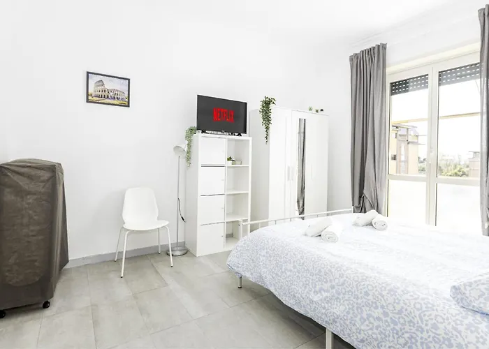 Appartement Aeterna - Metro A , 20 Min To The Center - Free Wi-fi *